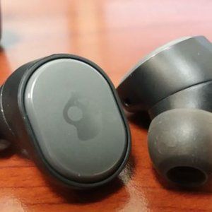 Skull Candy SESH Evo Bluetooth Wireless Earphones